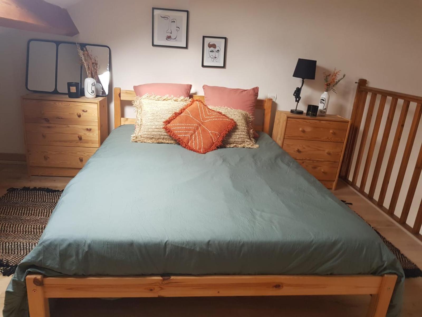 Duplex A La Gare Du Mans Bed & Breakfast Le Mans Room photo